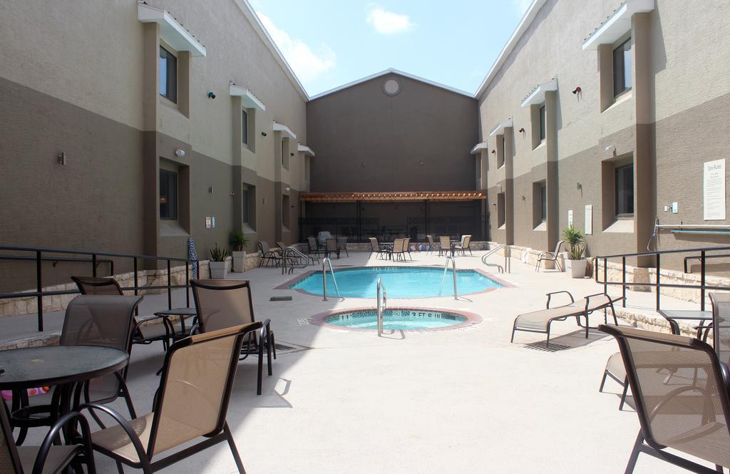 Country Inn & Suites By Radisson, Lackland Afb San Antonio , Tx Exteriér fotografie